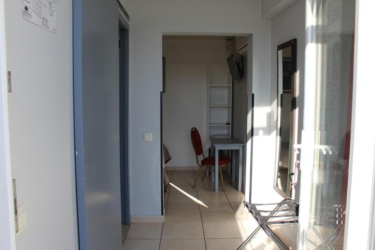 Hotel L'Hacienda Martigues Εξωτερικό φωτογραφία