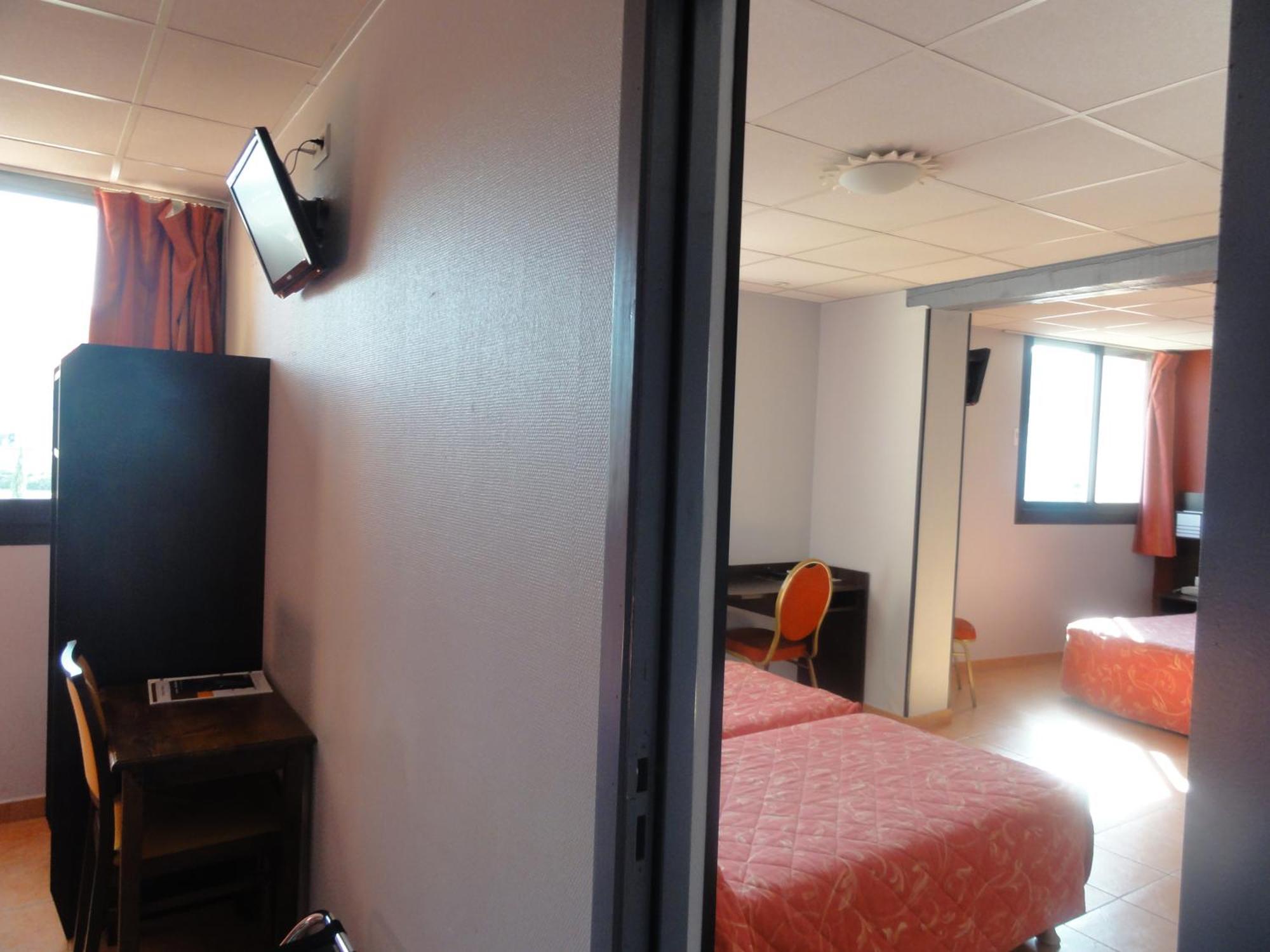 Hotel L'Hacienda Martigues Δωμάτιο φωτογραφία