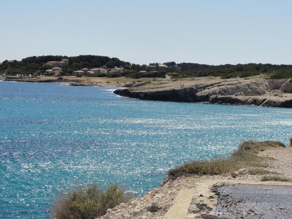 Hotel L'Hacienda Martigues Εξωτερικό φωτογραφία